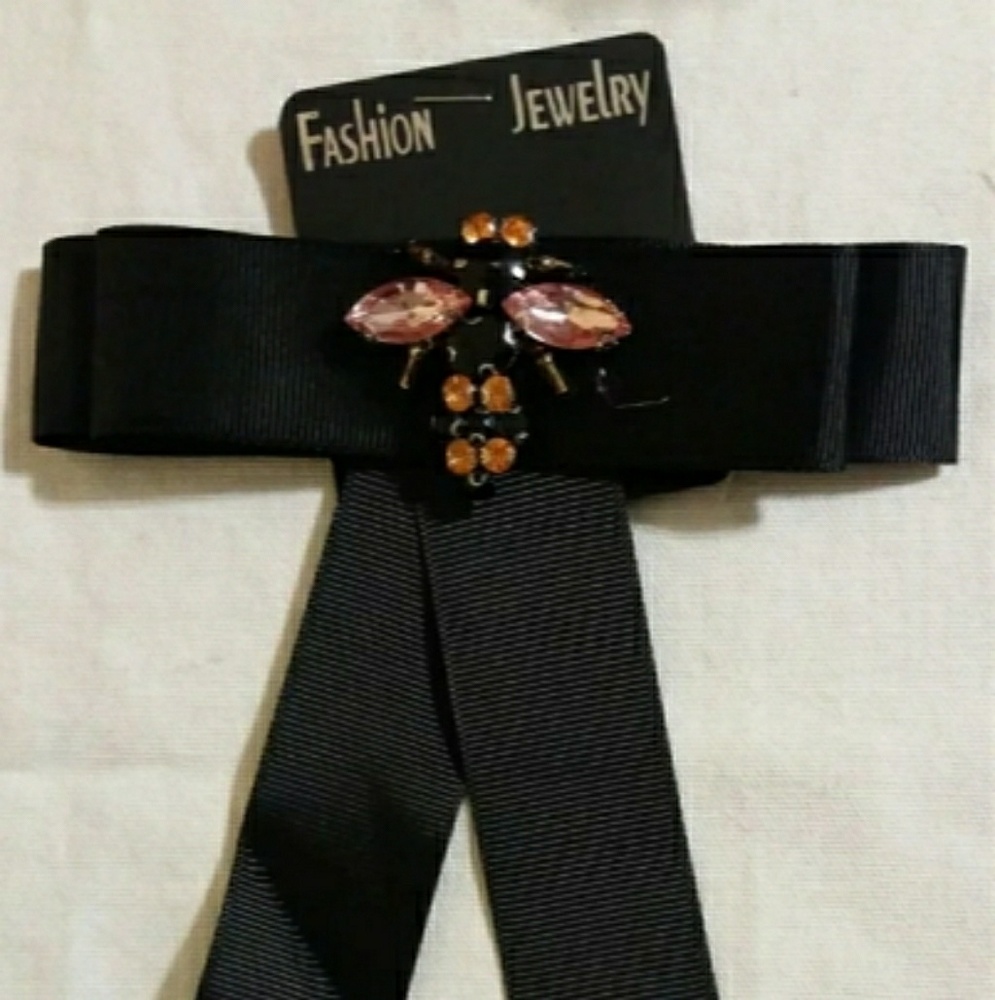 Pin Bow accesory